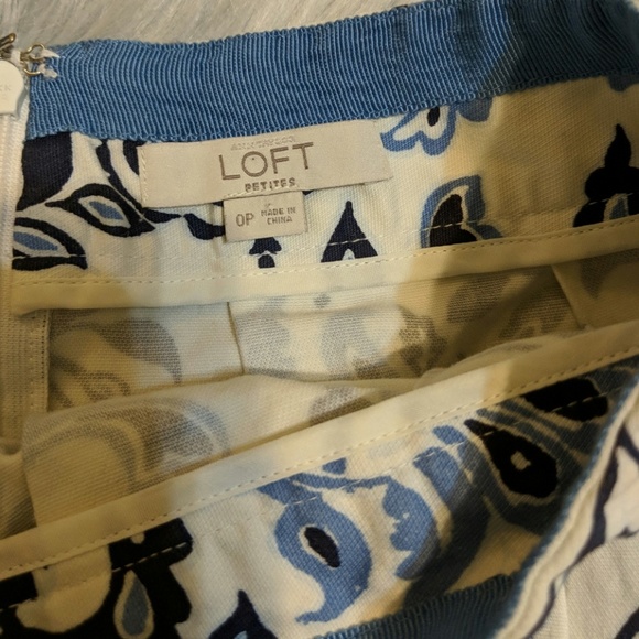 LOFT Floral skirt - Picture 3 of 3